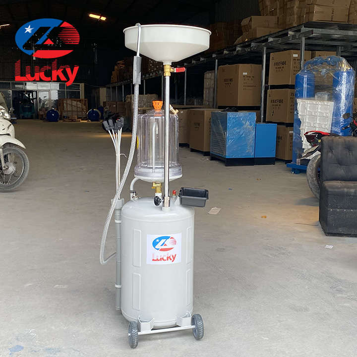 may-hut-dau-o-to-bang-dien-6299-lucky-sun-1